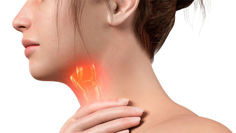 علائم سرطان حنجره و گلو ، آشنایی با علائم اولیه و هشداردهنده این بیماری